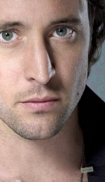 Alex O'Loughlin